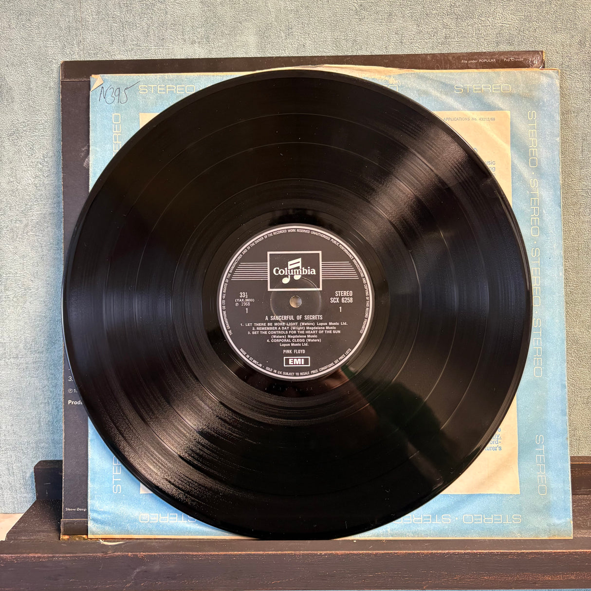 Pink Floyd - Sauceful Of Secrets - 2nd Press One Box EMI Label - VINYL