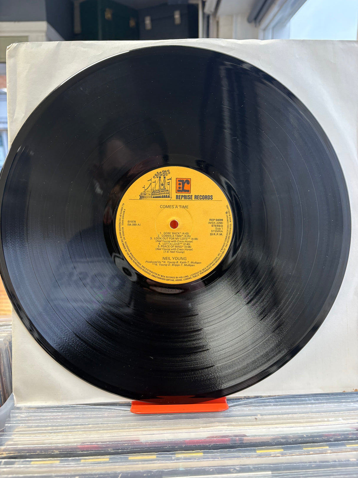Neil Young - Comes A Time - VINYL