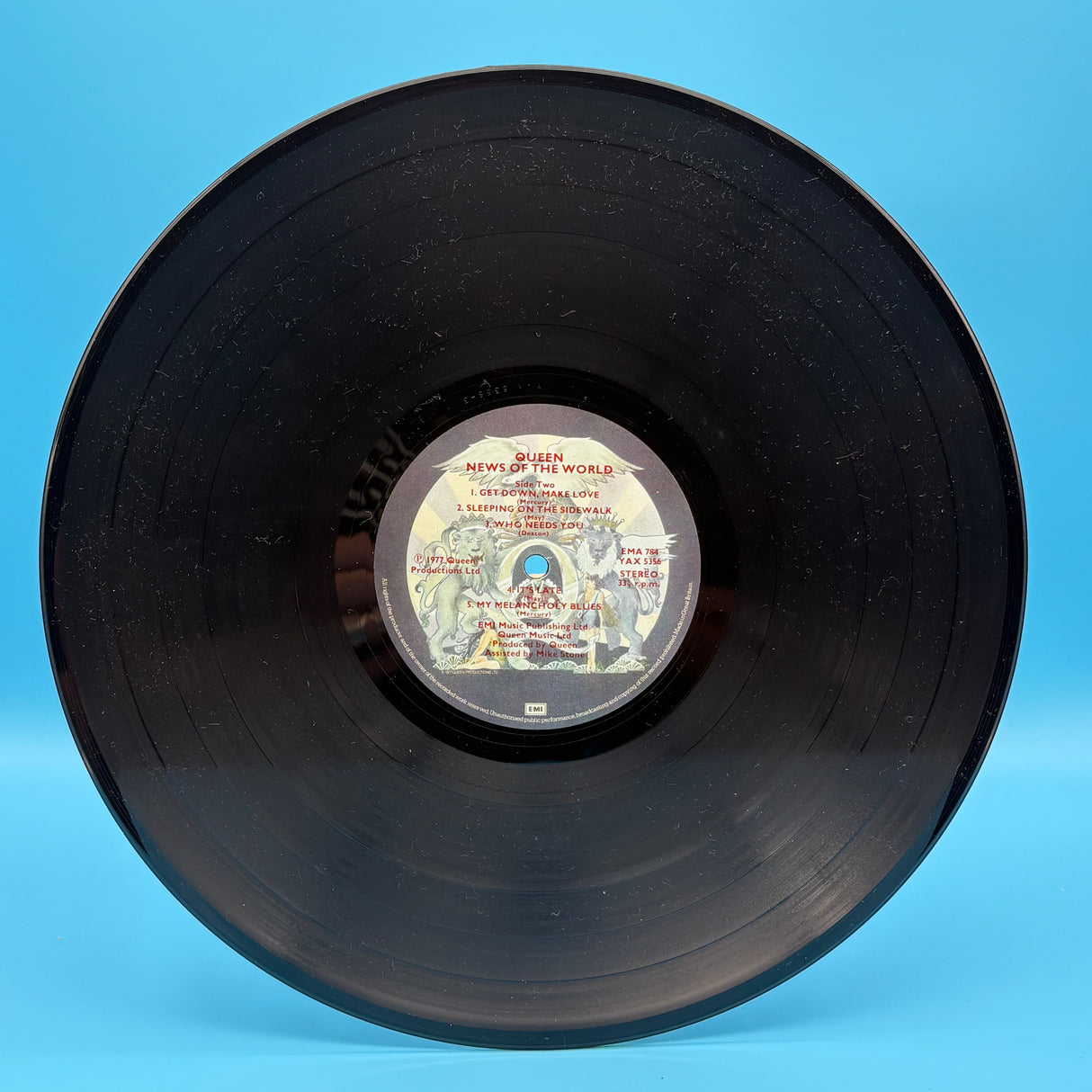 Queen - News Of The World Vinyl