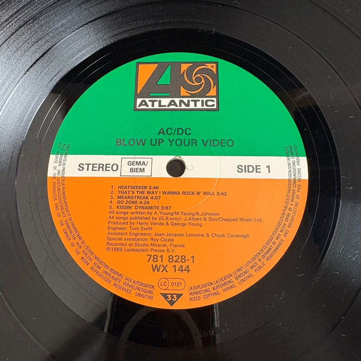 AC/DC - Blow Up Your Video - VINYL