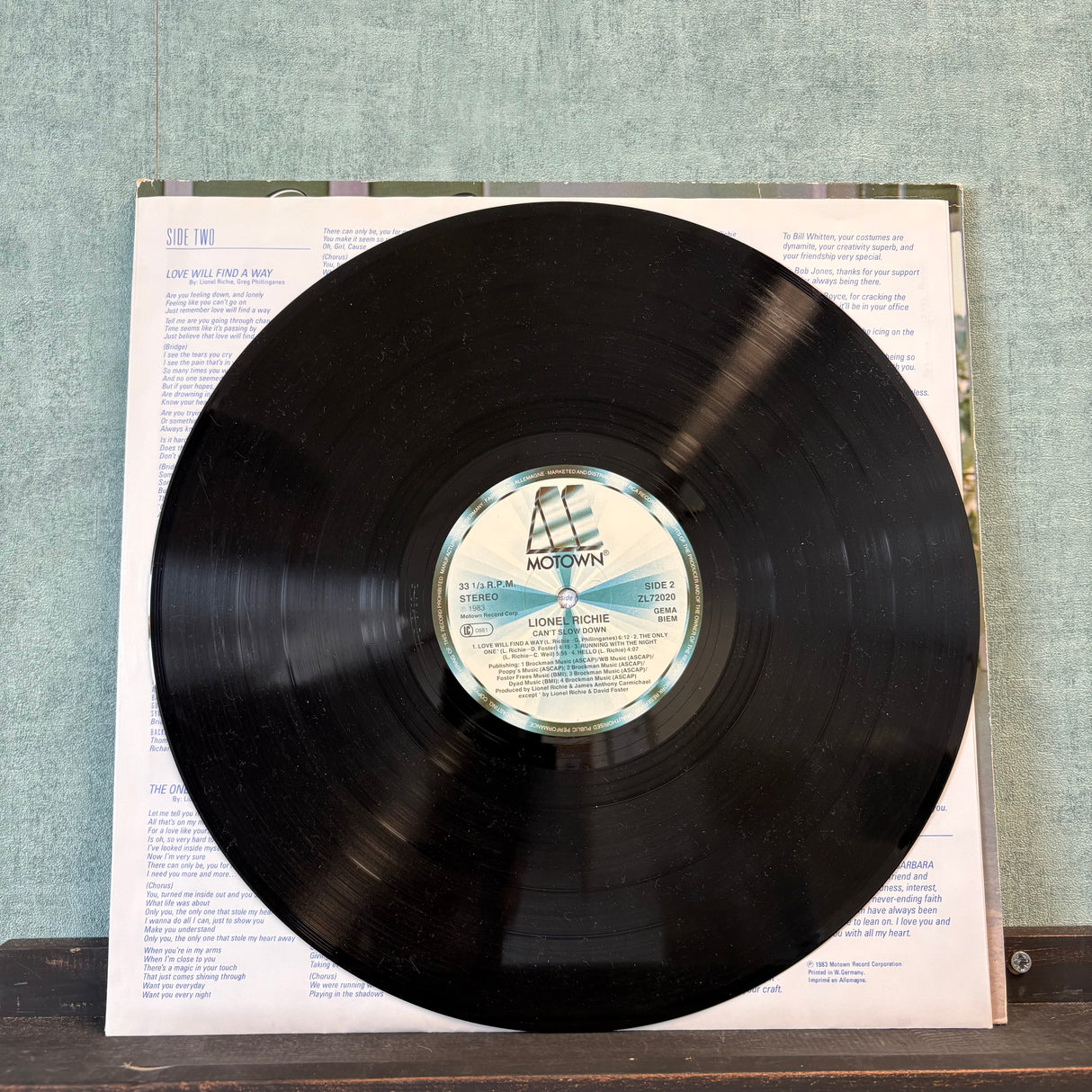 Lionel Richie - Can't Slow Down Vinyl