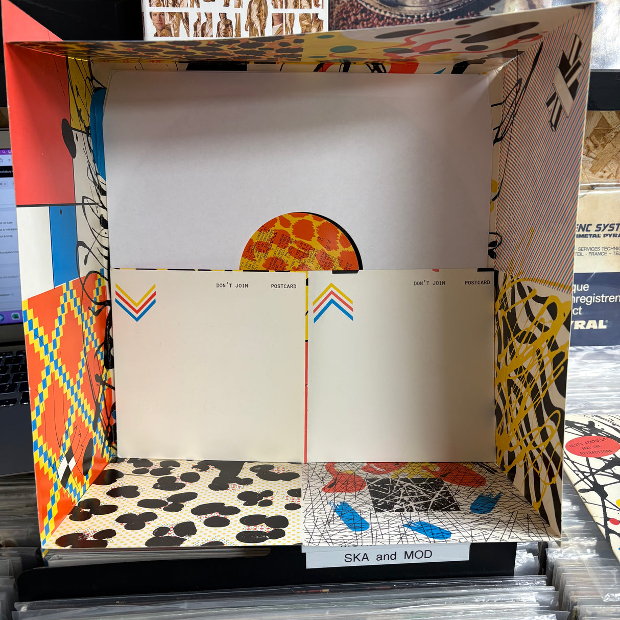 Elvis Costello And The Attractions - Armed Forces - With 7" - Complete - VINYL