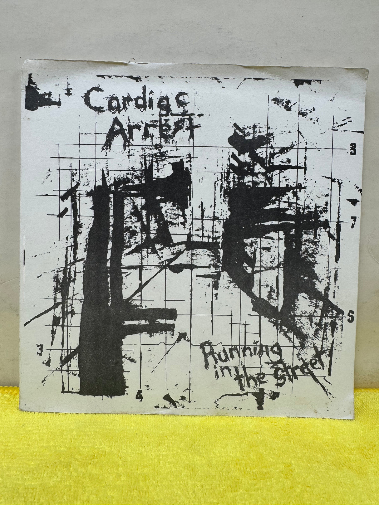 Cardiac Arrest - Running In The Street - 7 inch Single - VINYL