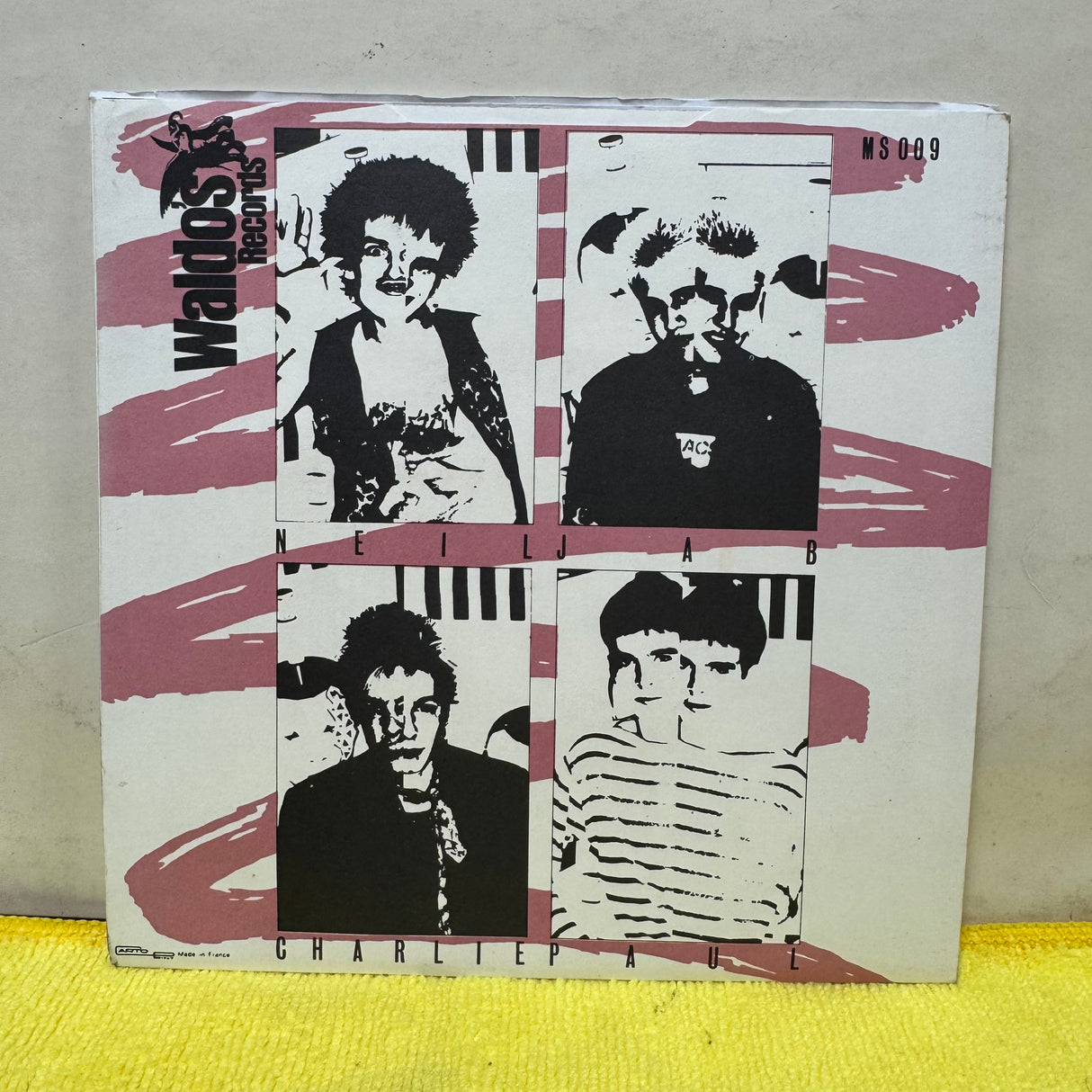 Manic Jabs - Autophagous - Complete With Inner Cold Out & Letter - 7 inch Single - VINYL