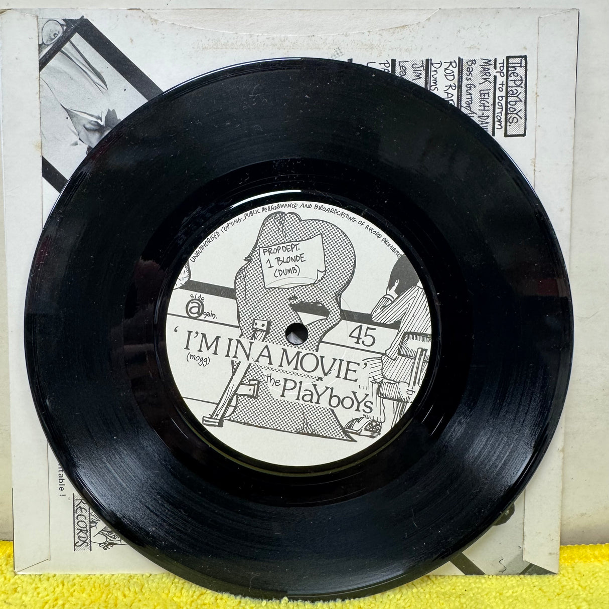 Nightbus - I'm In A Movie - 7 inch Single - VINYL