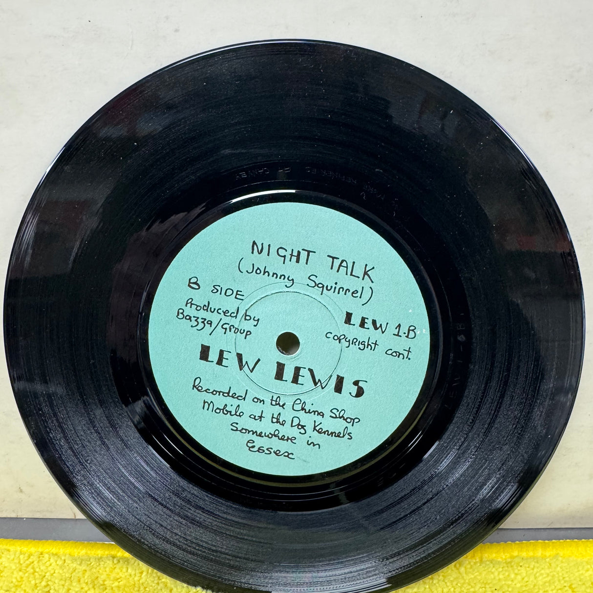 Lew Lewis - Lucky Seven - 7 inch Single - VINYL
