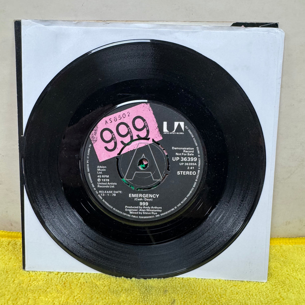 999 - Emergency - UA Demo - 7 inch Single - VINYL