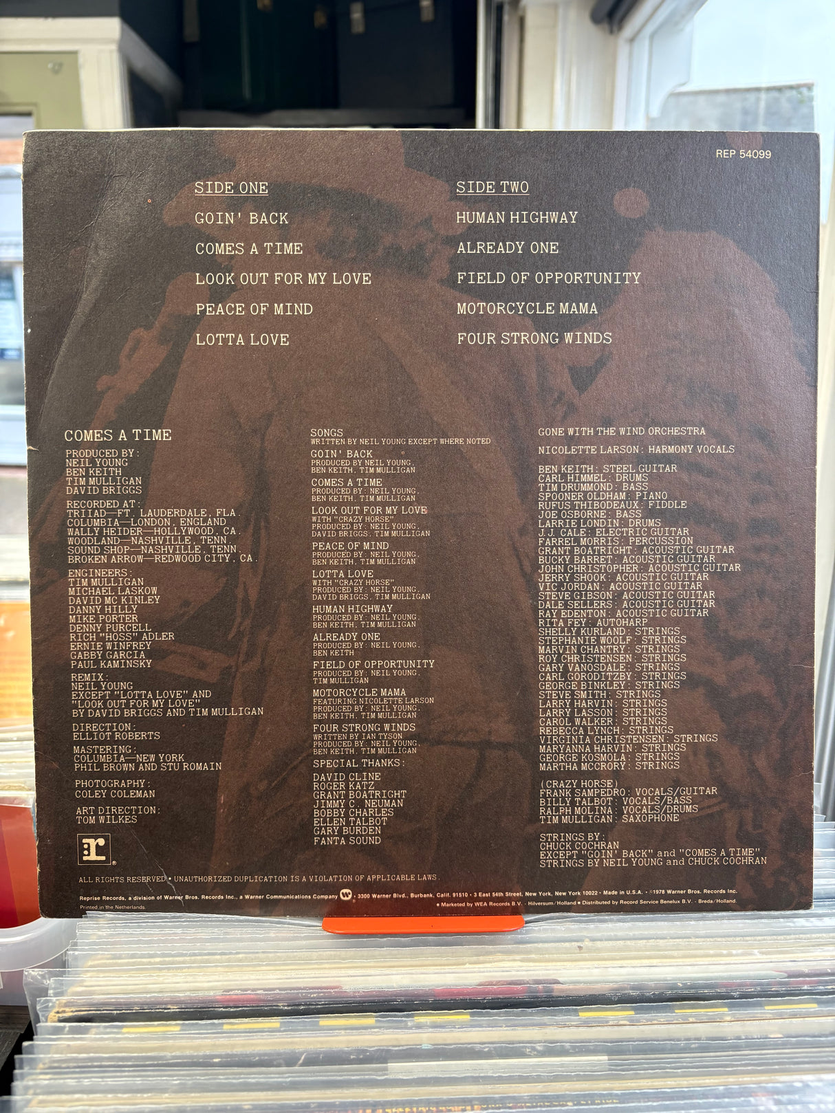 Neil Young - Comes A Time - VINYL