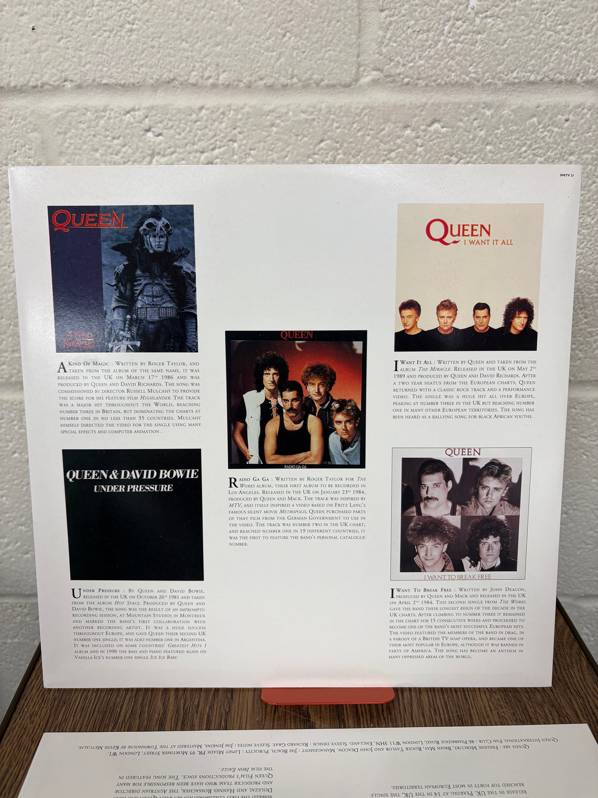 Queen - Greatest Hits II - Embossed Sleeve - VINYL