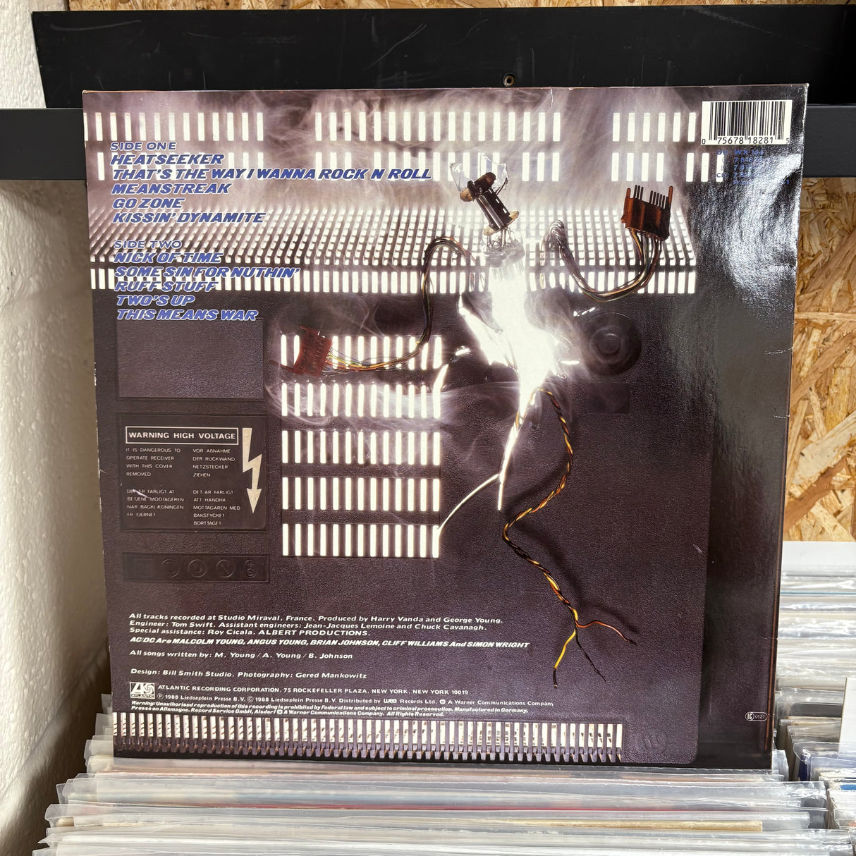 AC/DC - Blow Up Your Video - VINYL